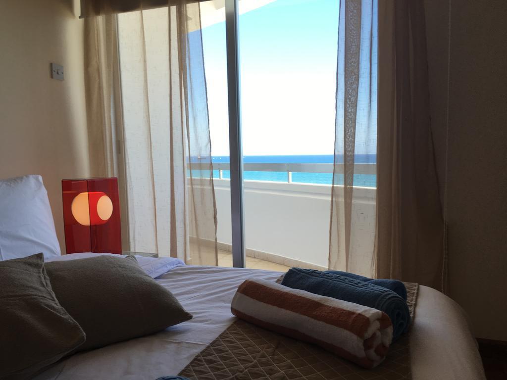 Alex Beach Apartment 51 Larnaca Eksteriør billede