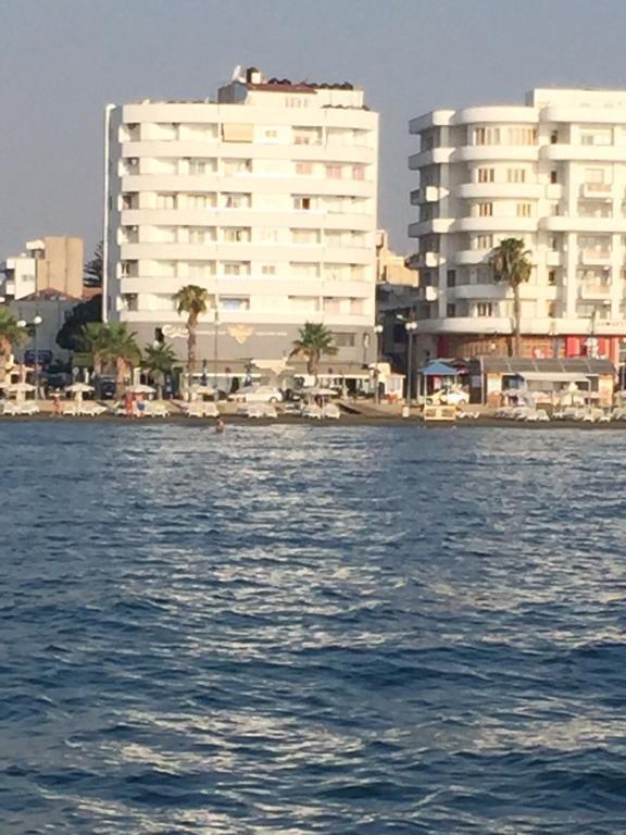 Alex Beach Apartment 51 Larnaca Eksteriør billede