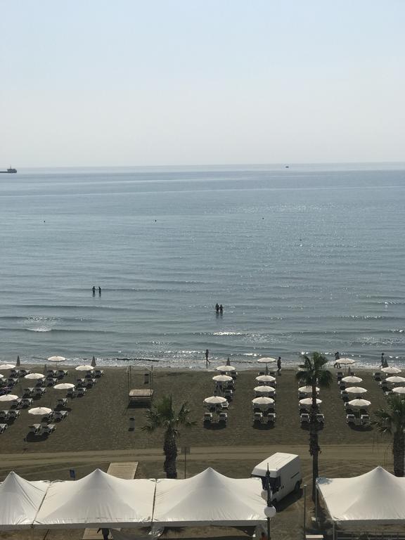 Alex Beach Apartment 51 Larnaca Eksteriør billede