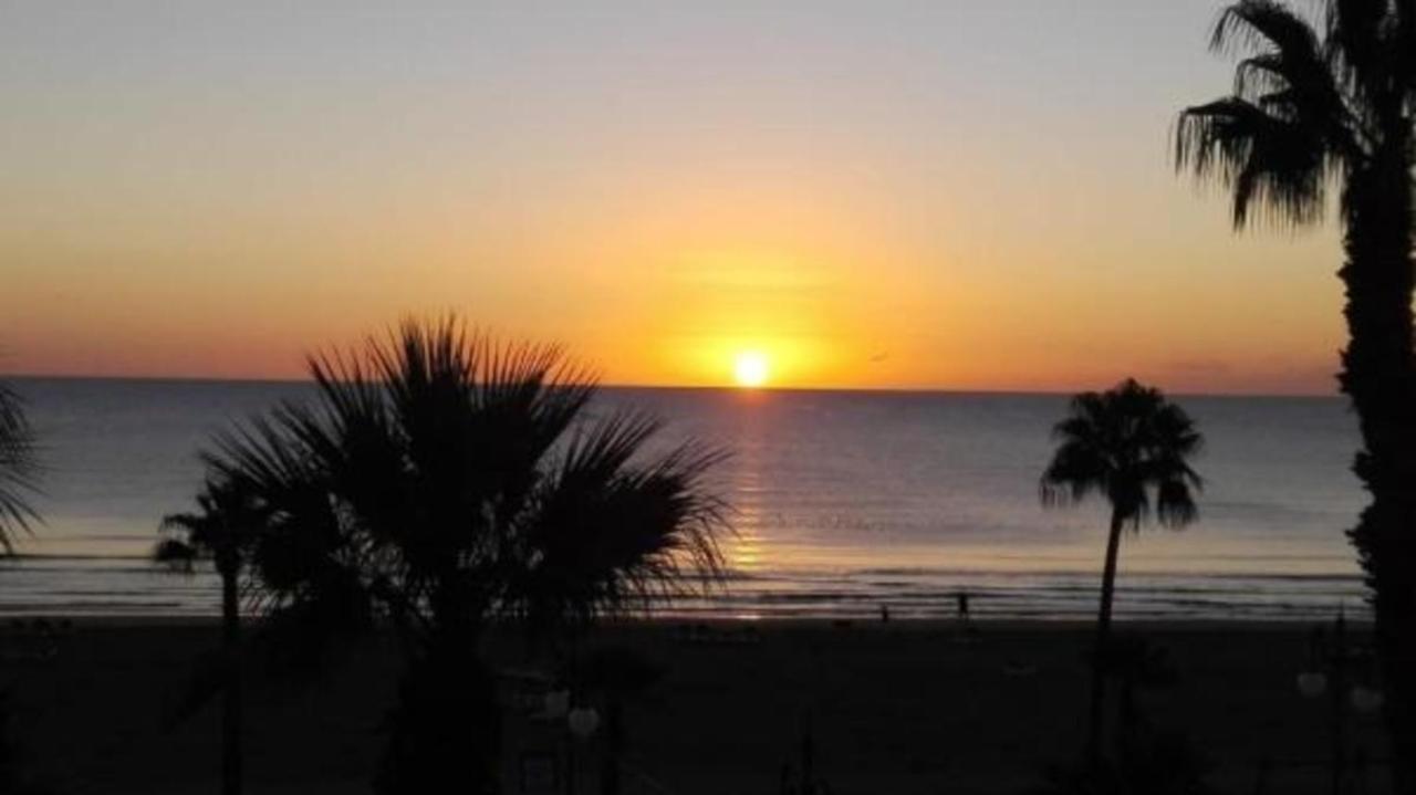 Alex Beach Apartment 51 Larnaca Eksteriør billede